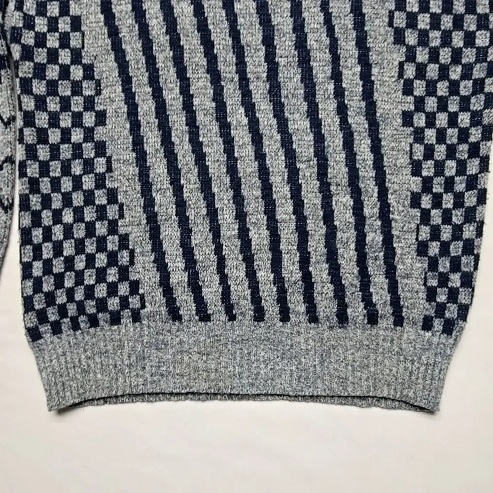 Vintage Checkered Pattern Sweater Campus Gray Blue Knit Mens Small 80s